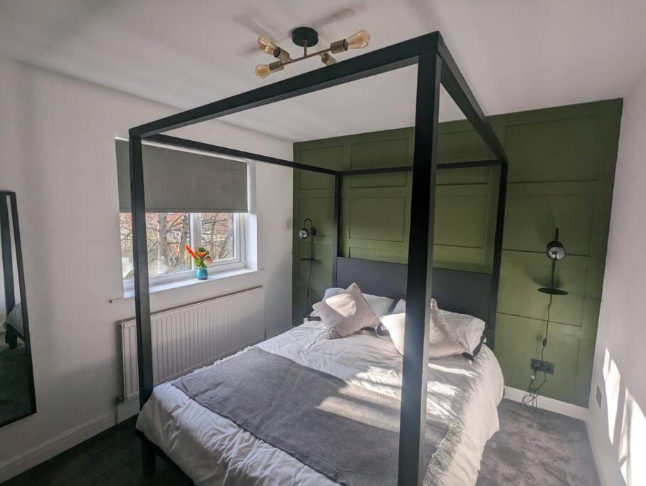 Cottage/Boutique Style - Free Parking & Wi-Fi Кінгстон-апон-Галл Екстер'єр фото